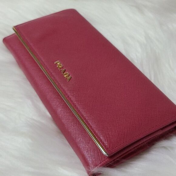 💯 Authentic Prada Safiano Long Wallet 🍀 - Picture 15 of 15